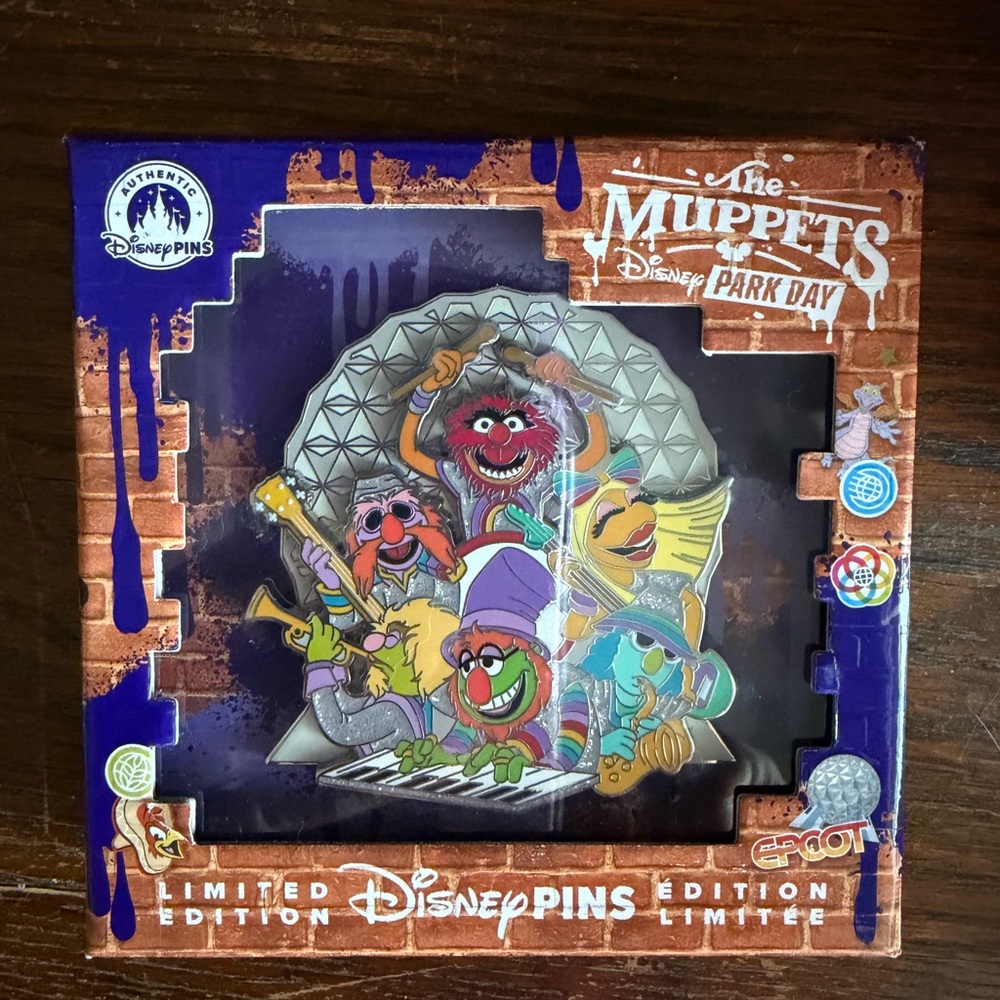Disney Muppets Park Day Pin NWT LE 1500